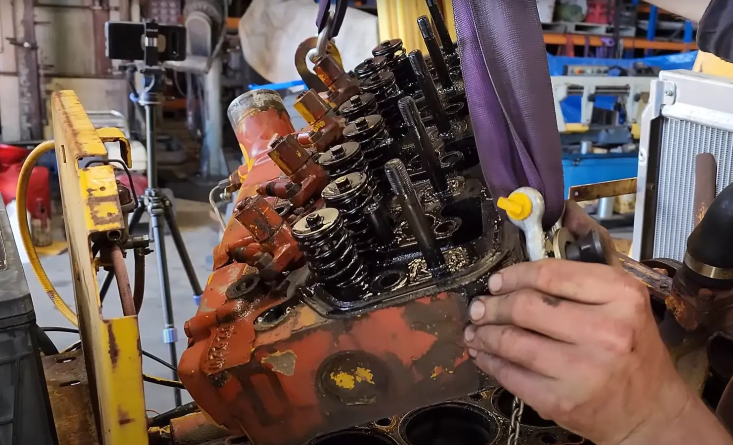 Crane repair engine
